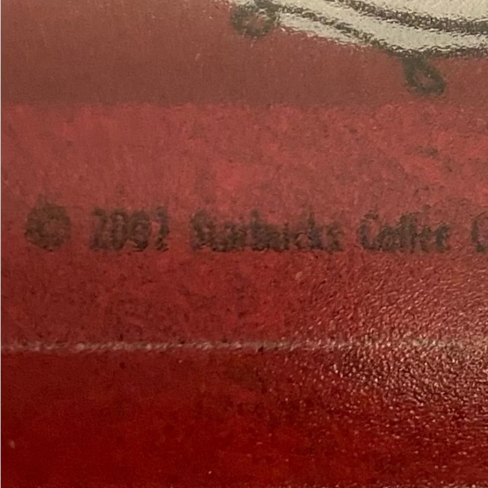 2002 Starbucks Coffee Co “Red Hearts”Themed Insulated Cup - Picture 9 of 15
